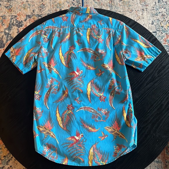 Quicksilver Hawaiian T shirt - Picture 3 of 3